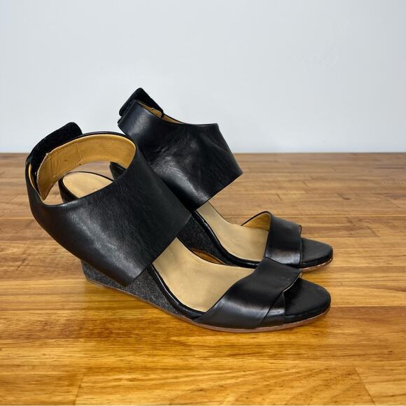 Coclico Black Leather Ankle Strap Open Toe Wedge Heels Size 37 - Picture 1 of 7